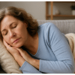 낮잠자는 중년여성